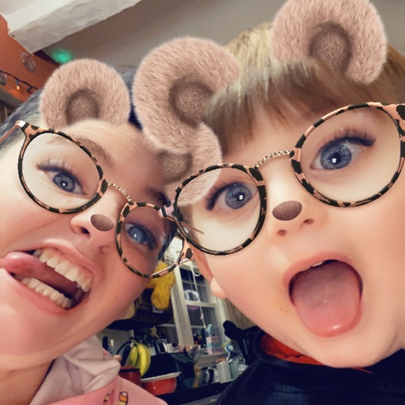 Meet your Posher, Stephanie - Picture 1 of 1